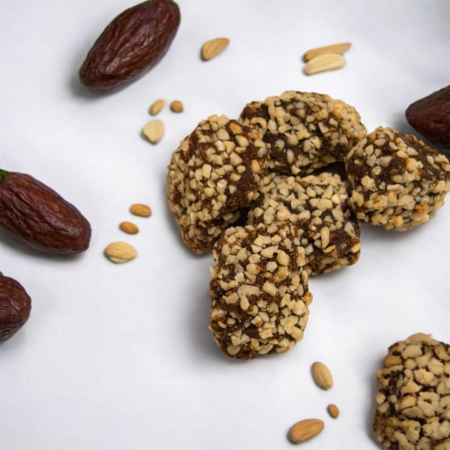 Organic Almond & Date Square 200g